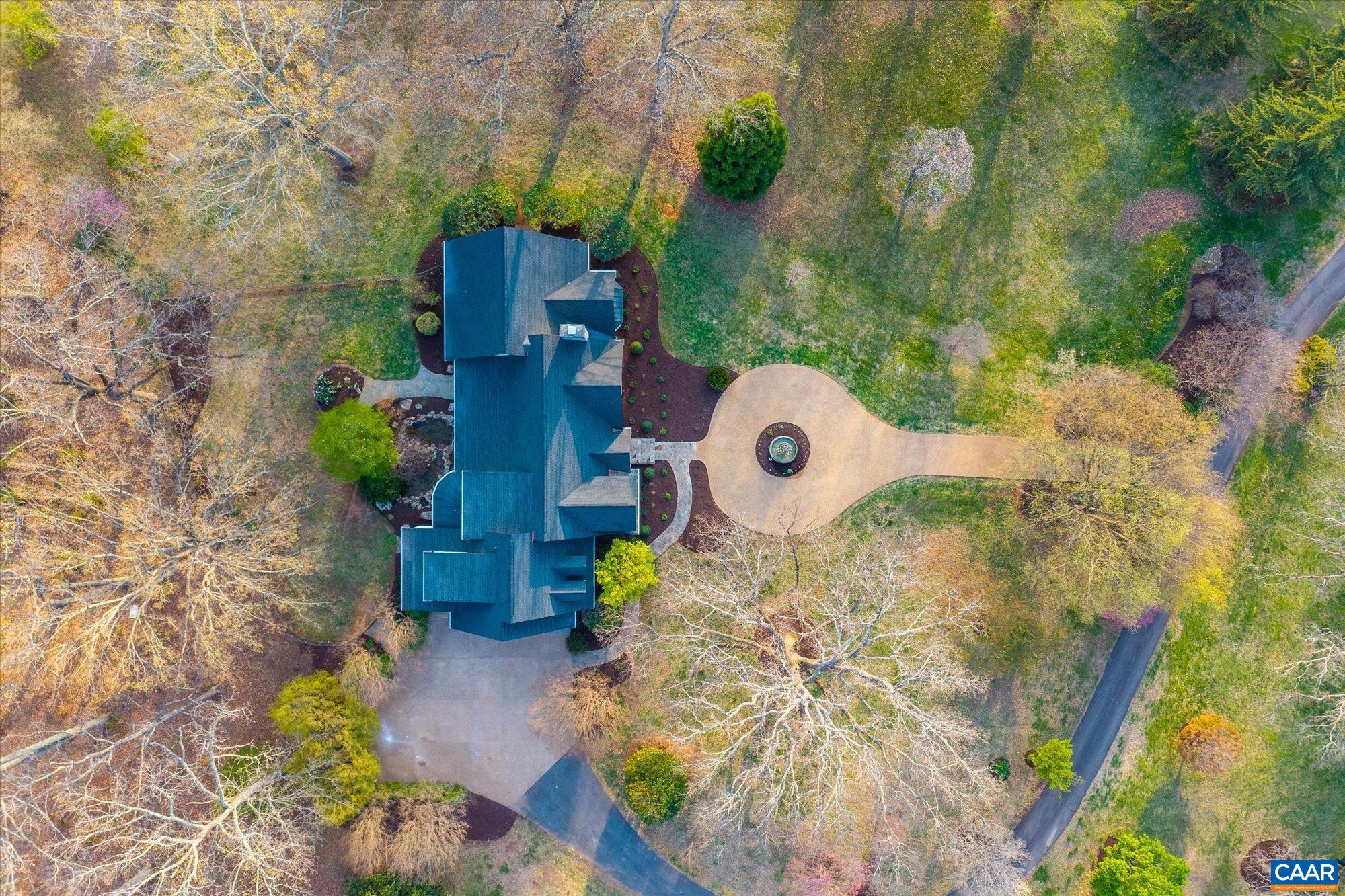 2121 GARTH RD, CHARLOTTESVILLE, Virginia 22901, 4 Bedrooms Bedrooms, ,3 BathroomsBathrooms,Residential,Majestic Oaks,2121 GARTH RD,675116 MLS # 675116