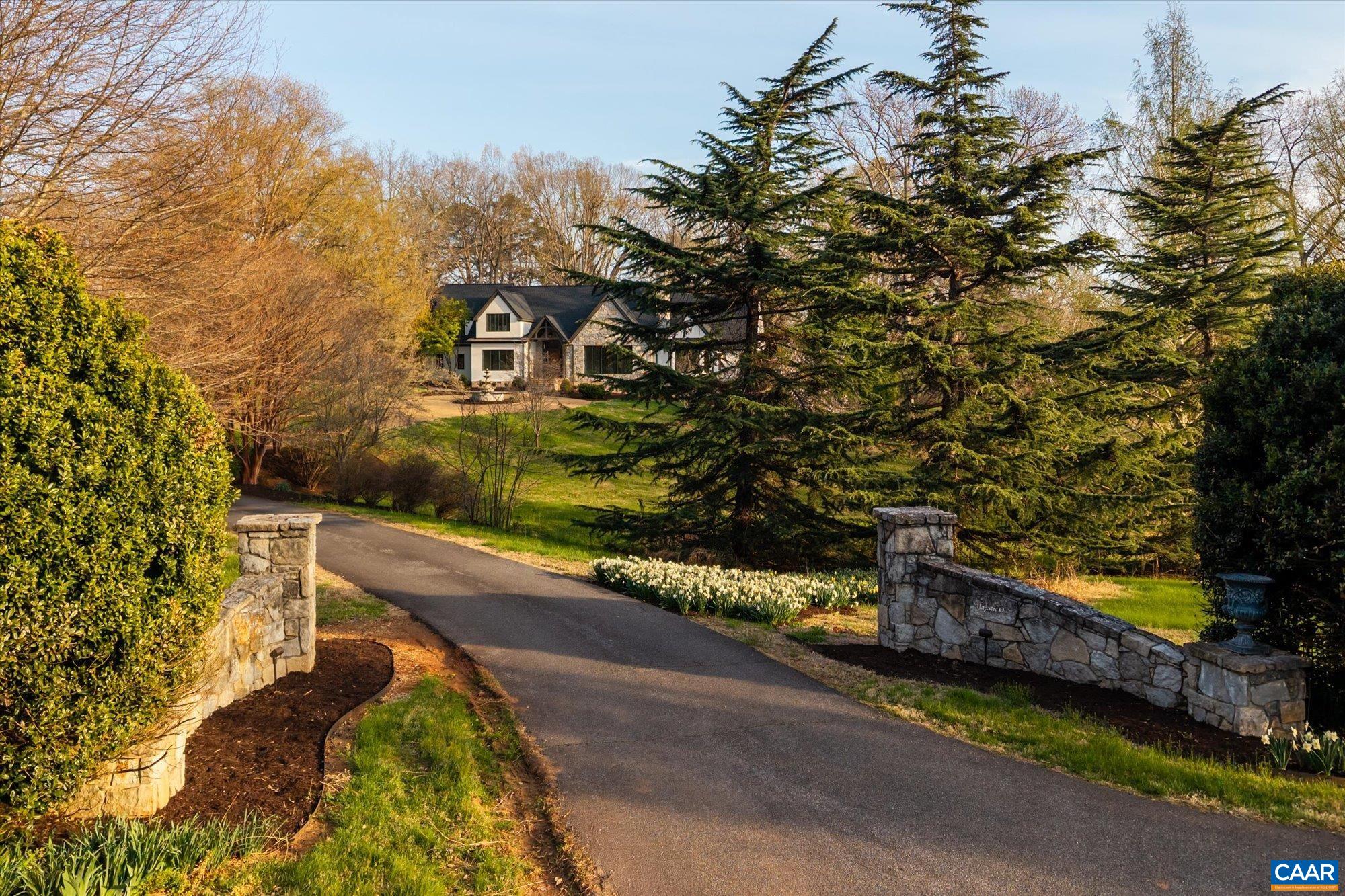 2121 GARTH RD, CHARLOTTESVILLE, Virginia 22901, 4 Bedrooms Bedrooms, ,3 BathroomsBathrooms,Residential,Majestic Oaks,2121 GARTH RD,675116 MLS # 675116