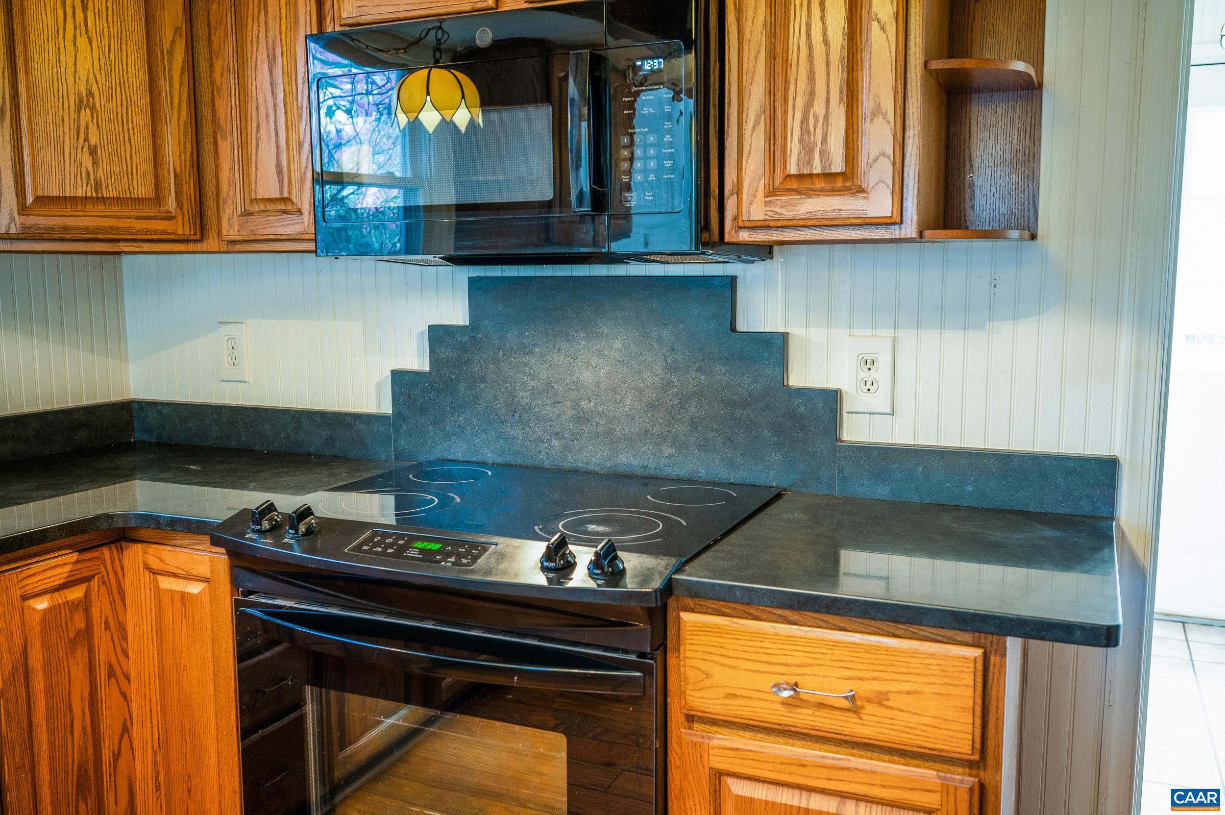 699 WINTON RD, AMHERST, Virginia 24521, 3 Bedrooms Bedrooms, ,2 BathroomsBathrooms,Residential,699 WINTON RD,675129 MLS # 675129