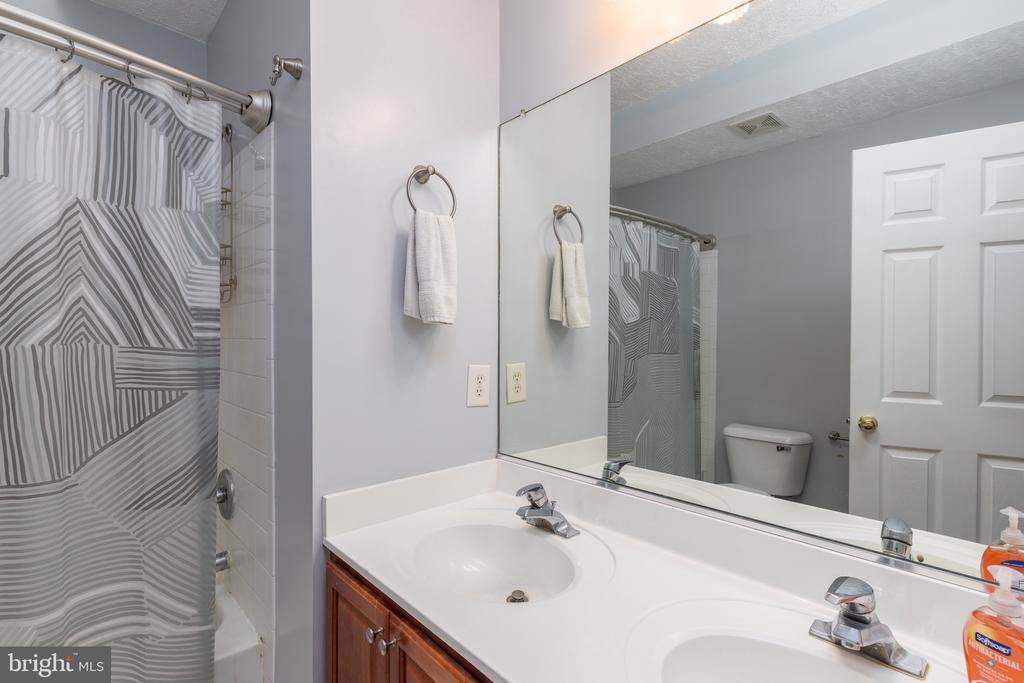 10910 CINNAMON TEAL DR, SPOTSYLVANIA, Virginia 22553, 5 Bedrooms Bedrooms, ,3 BathroomsBathrooms,Residential,10910 CINNAMON TEAL DR,VASP2040378 MLS # VASP2040378 10910 CINNAMON TEAL DR, SPOTSYLVANIA, Virginia 22553, 5 Bedrooms Bedrooms, ,3 BathroomsBathrooms,Residential,10910 CINNAMON TEAL DR,VASP2040378 MLS # VASP2040378