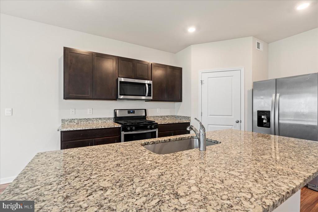 7404 JAKE CT, FREDERICKSBURG, Virginia 22407, 5 Bedrooms Bedrooms, ,3 BathroomsBathrooms,Residential,7404 JAKE CT,VASP2040630 MLS # VASP2040630