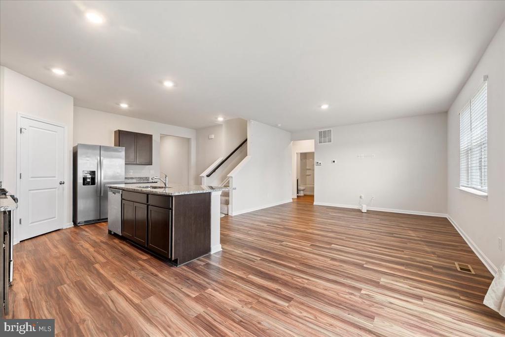 7404 JAKE CT, FREDERICKSBURG, Virginia 22407, 5 Bedrooms Bedrooms, ,3 BathroomsBathrooms,Residential,7404 JAKE CT,VASP2040630 MLS # VASP2040630