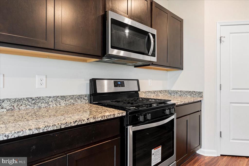 7404 JAKE CT, FREDERICKSBURG, Virginia 22407, 5 Bedrooms Bedrooms, ,3 BathroomsBathrooms,Residential,7404 JAKE CT,VASP2040630 MLS # VASP2040630