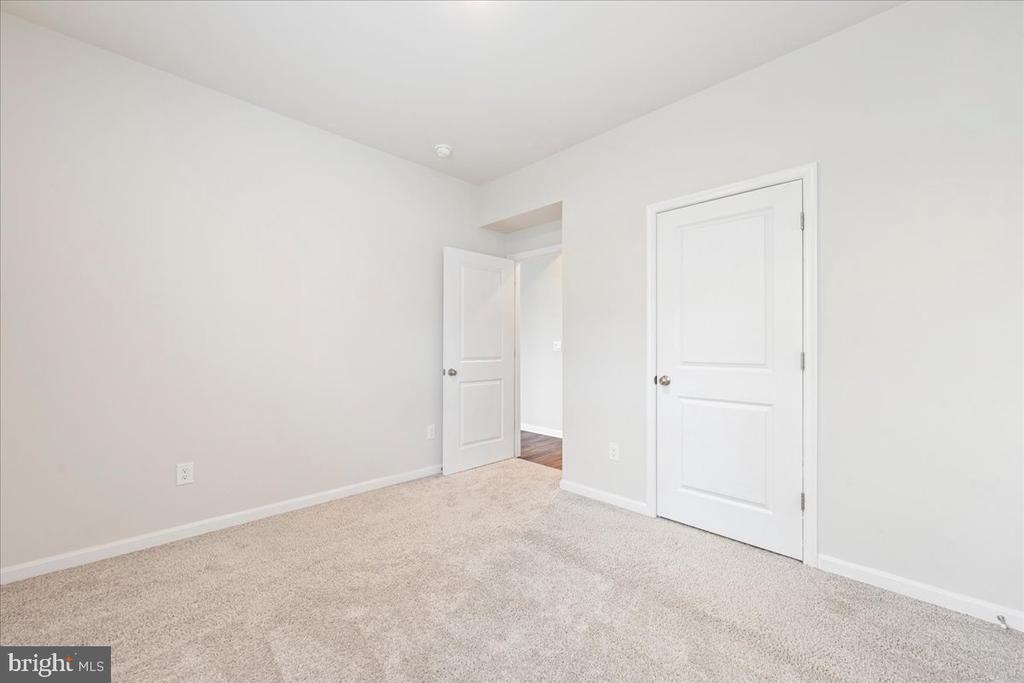 7404 JAKE CT, FREDERICKSBURG, Virginia 22407, 5 Bedrooms Bedrooms, ,3 BathroomsBathrooms,Residential,7404 JAKE CT,VASP2040630 MLS # VASP2040630