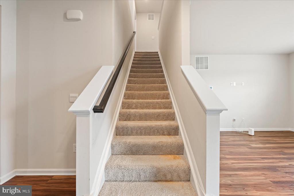 7404 JAKE CT, FREDERICKSBURG, Virginia 22407, 5 Bedrooms Bedrooms, ,3 BathroomsBathrooms,Residential,7404 JAKE CT,VASP2040630 MLS # VASP2040630