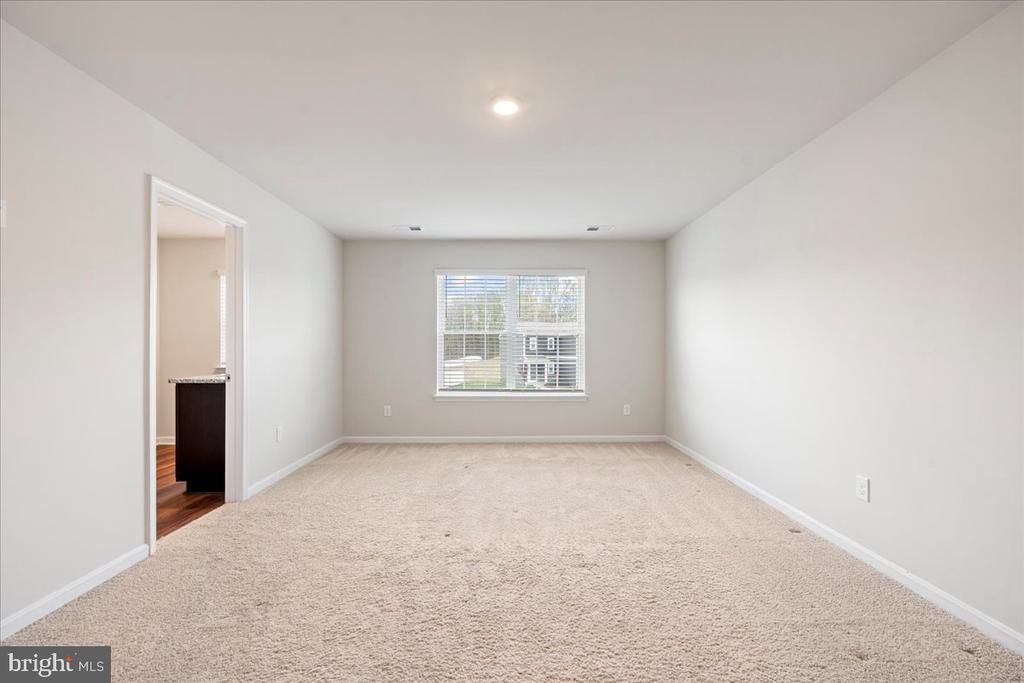 7404 JAKE CT, FREDERICKSBURG, Virginia 22407, 5 Bedrooms Bedrooms, ,3 BathroomsBathrooms,Residential,7404 JAKE CT,VASP2040630 MLS # VASP2040630