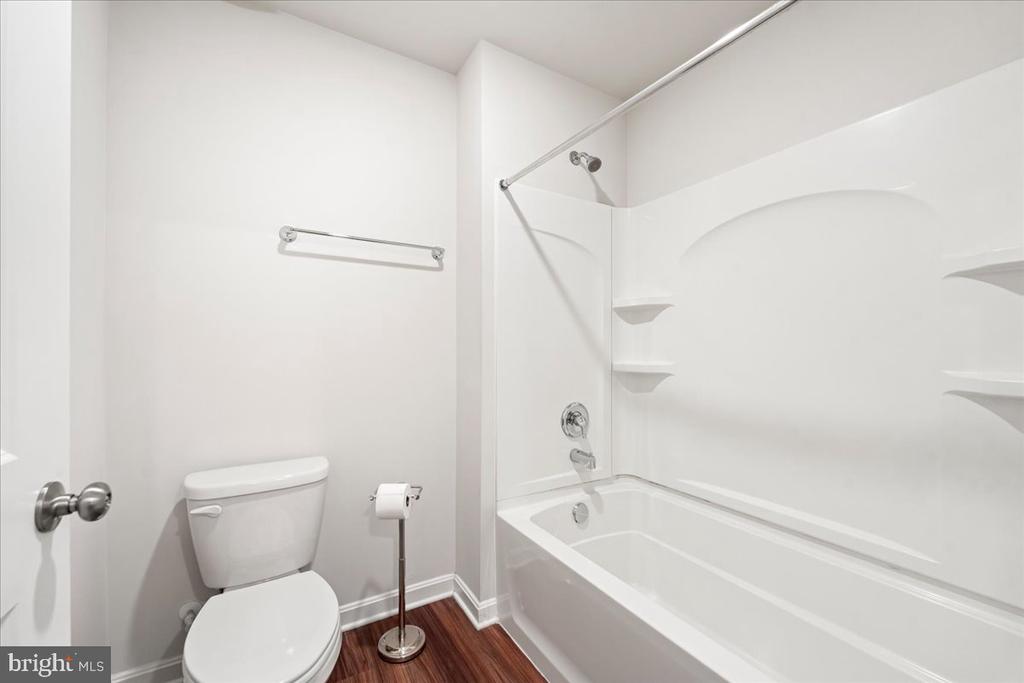 7404 JAKE CT, FREDERICKSBURG, Virginia 22407, 5 Bedrooms Bedrooms, ,3 BathroomsBathrooms,Residential,7404 JAKE CT,VASP2040630 MLS # VASP2040630