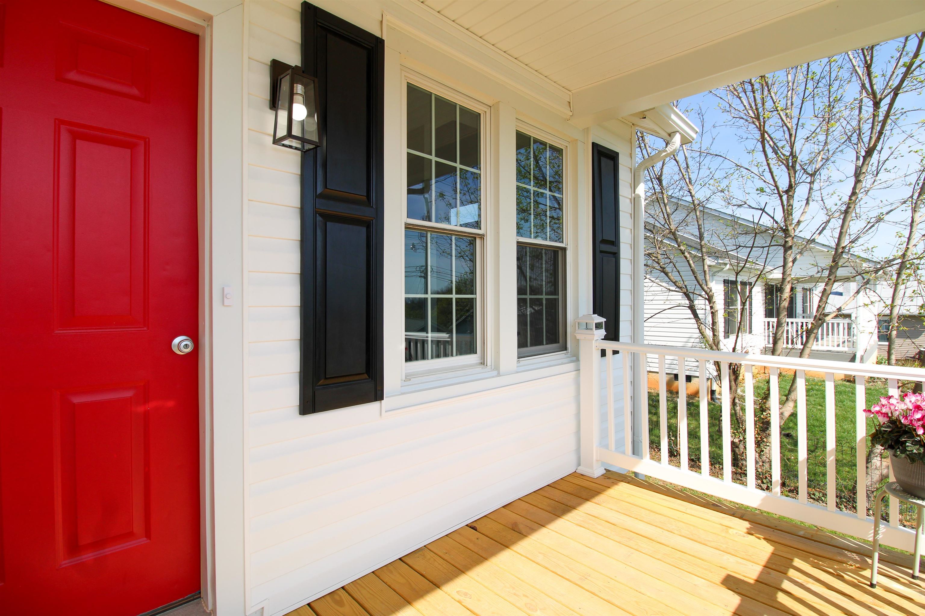 128 S WAVERLEY ST, STAUNTON, Virginia 24401, 4 Bedrooms Bedrooms, ,2 BathroomsBathrooms,Residential,128 S WAVERLEY ST,675347 MLS # 675347 128 S WAVERLEY ST, STAUNTON, Virginia 24401, 4 Bedrooms Bedrooms, ,2 BathroomsBathrooms,Residential,128 S WAVERLEY ST,675347 MLS # 675347