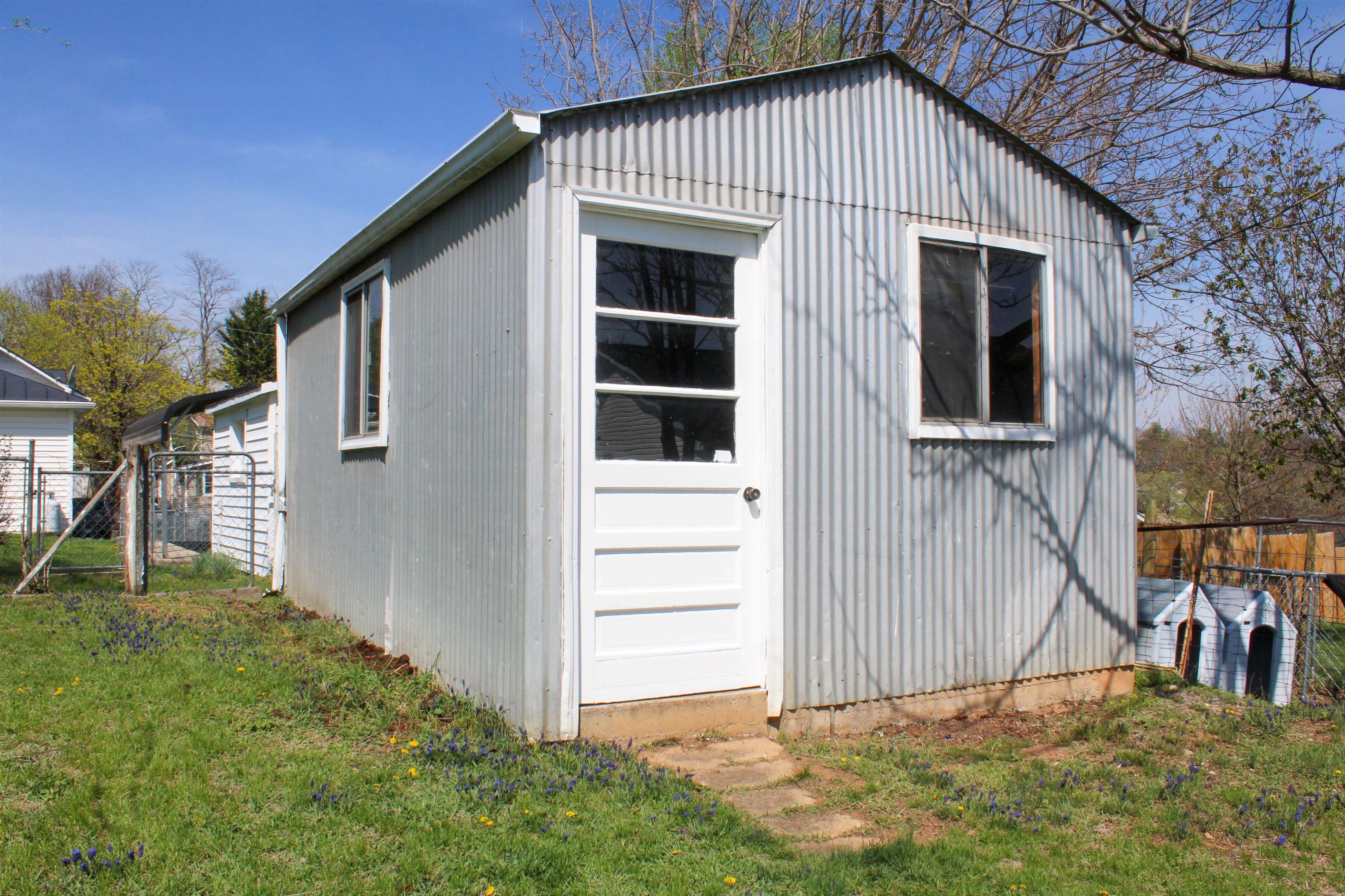 128 S WAVERLEY ST, STAUNTON, Virginia 24401, 4 Bedrooms Bedrooms, ,2 BathroomsBathrooms,Residential,128 S WAVERLEY ST,675347 MLS # 675347 128 S WAVERLEY ST, STAUNTON, Virginia 24401, 4 Bedrooms Bedrooms, ,2 BathroomsBathrooms,Residential,128 S WAVERLEY ST,675347 MLS # 675347