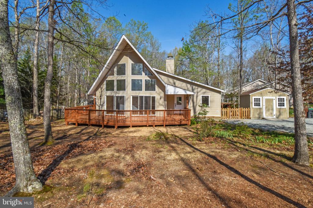 17 BRIDLEWOOD DR, PALMYRA, Virginia 22963, 2 Bedrooms Bedrooms, ,2 BathroomsBathrooms,Residential,17 BRIDLEWOOD DR,VAFN2000654 MLS # VAFN2000654