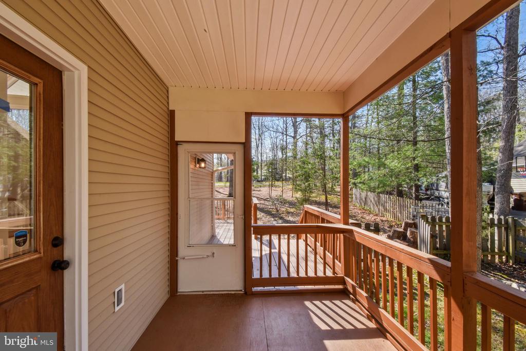 17 BRIDLEWOOD DR, PALMYRA, Virginia 22963, 2 Bedrooms Bedrooms, ,2 BathroomsBathrooms,Residential,17 BRIDLEWOOD DR,VAFN2000654 MLS # VAFN2000654