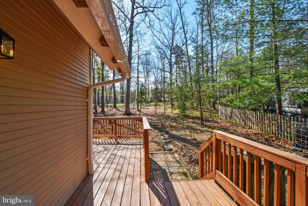 17 BRIDLEWOOD DR, PALMYRA, Virginia 22963, 2 Bedrooms Bedrooms, ,2 BathroomsBathrooms,Residential,17 BRIDLEWOOD DR,VAFN2000654 MLS # VAFN2000654