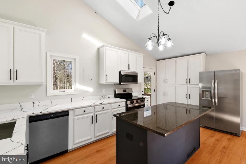 17 BRIDLEWOOD DR, PALMYRA, Virginia 22963, 2 Bedrooms Bedrooms, ,2 BathroomsBathrooms,Residential,17 BRIDLEWOOD DR,VAFN2000654 MLS # VAFN2000654