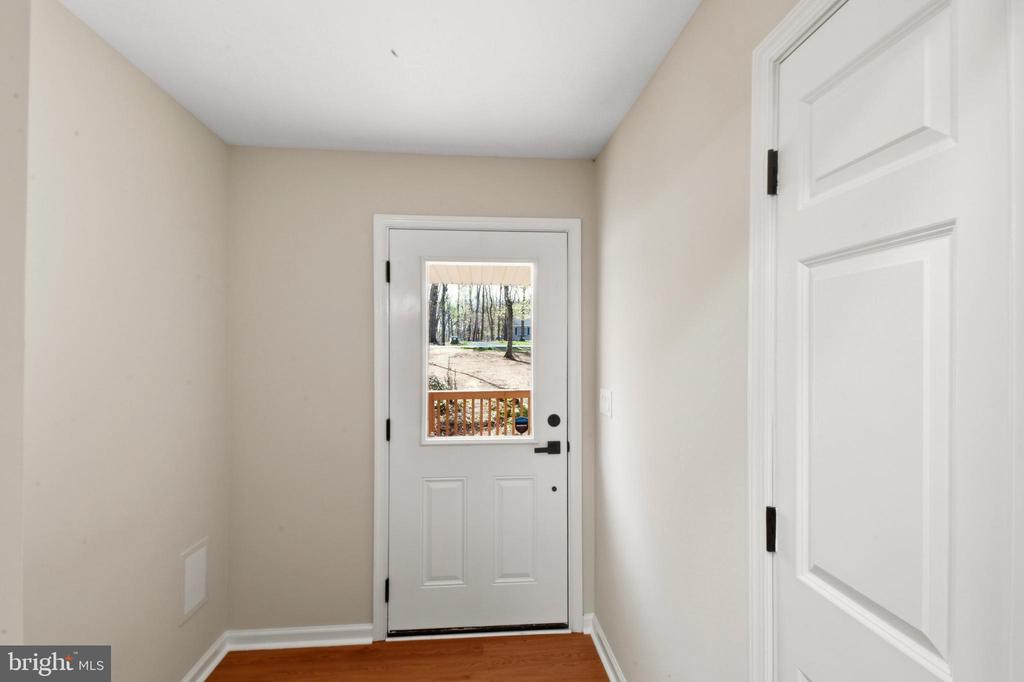 17 BRIDLEWOOD DR, PALMYRA, Virginia 22963, 2 Bedrooms Bedrooms, ,2 BathroomsBathrooms,Residential,17 BRIDLEWOOD DR,VAFN2000654 MLS # VAFN2000654