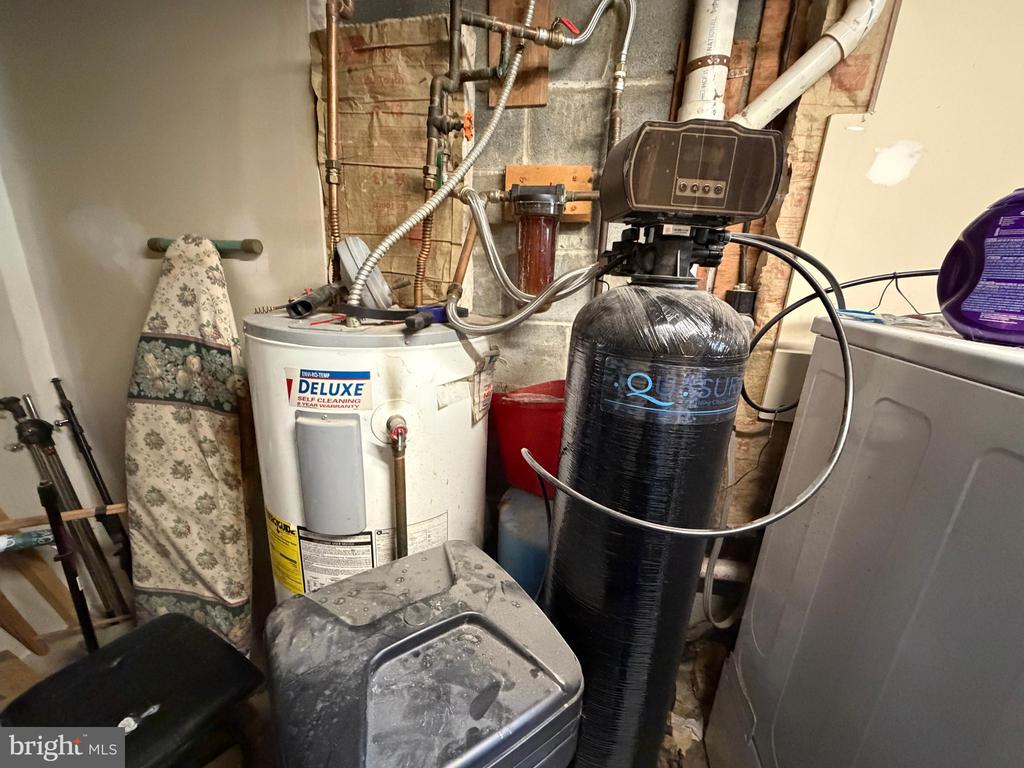 8093 MEETZE RD, WARRENTON, Virginia, 4 Bedrooms Bedrooms, ,3 BathroomsBathrooms,Residential,8093 MEETZE RD,VAFQ2021316 MLS # VAFQ2021316