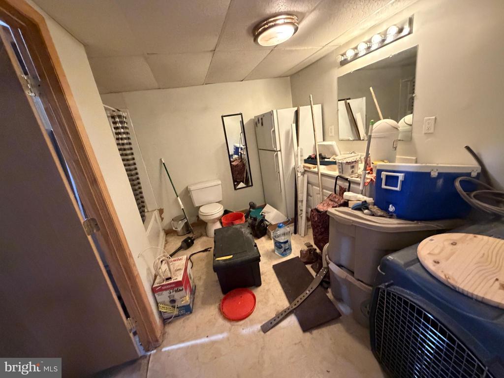 8093 MEETZE RD, WARRENTON, Virginia, 4 Bedrooms Bedrooms, ,3 BathroomsBathrooms,Residential,8093 MEETZE RD,VAFQ2021316 MLS # VAFQ2021316