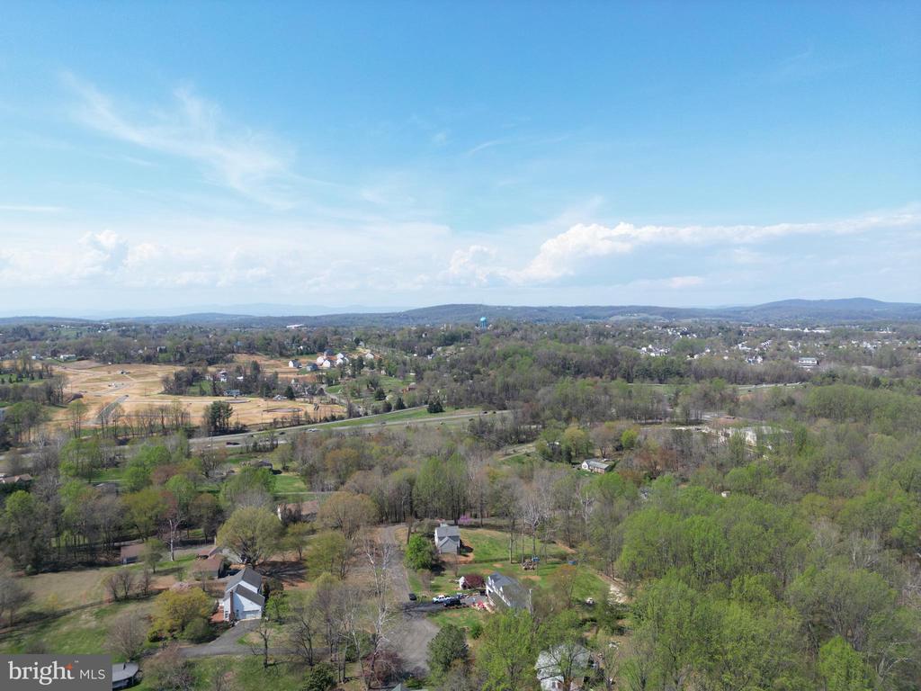 8093 MEETZE RD, WARRENTON, Virginia, 4 Bedrooms Bedrooms, ,3 BathroomsBathrooms,Residential,8093 MEETZE RD,VAFQ2021316 MLS # VAFQ2021316