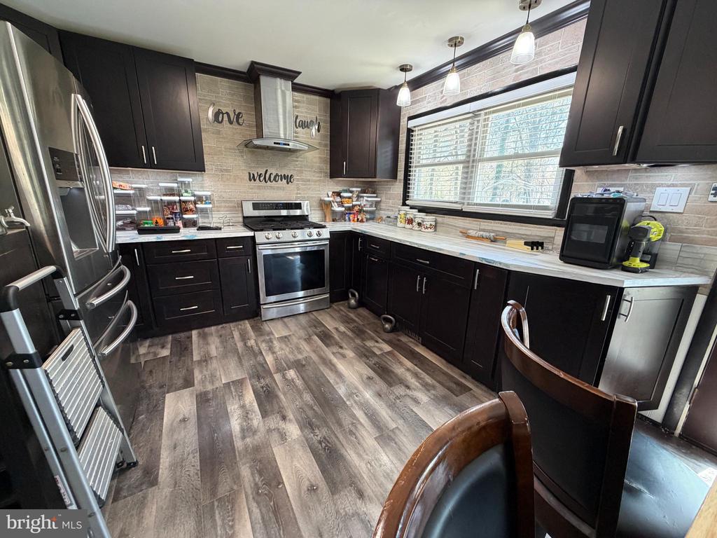 8093 MEETZE RD, WARRENTON, Virginia, 4 Bedrooms Bedrooms, ,3 BathroomsBathrooms,Residential,8093 MEETZE RD,VAFQ2021316 MLS # VAFQ2021316