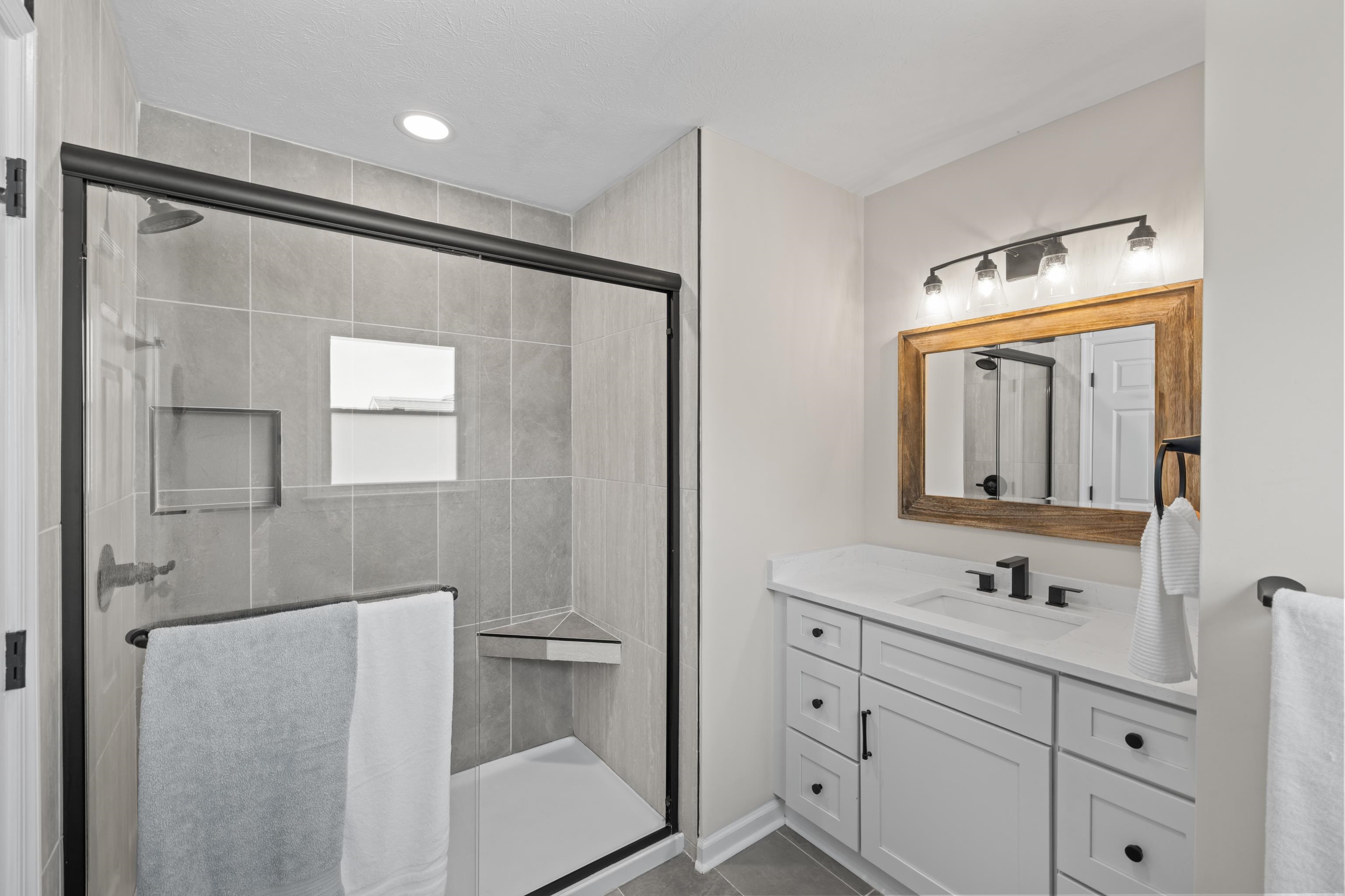 206 WILDWOOD DR, BRIDGEWATER, Virginia 22812, 4 Bedrooms Bedrooms, ,3 BathroomsBathrooms,Residential,206 WILDWOOD DR,675358 MLS # 675358