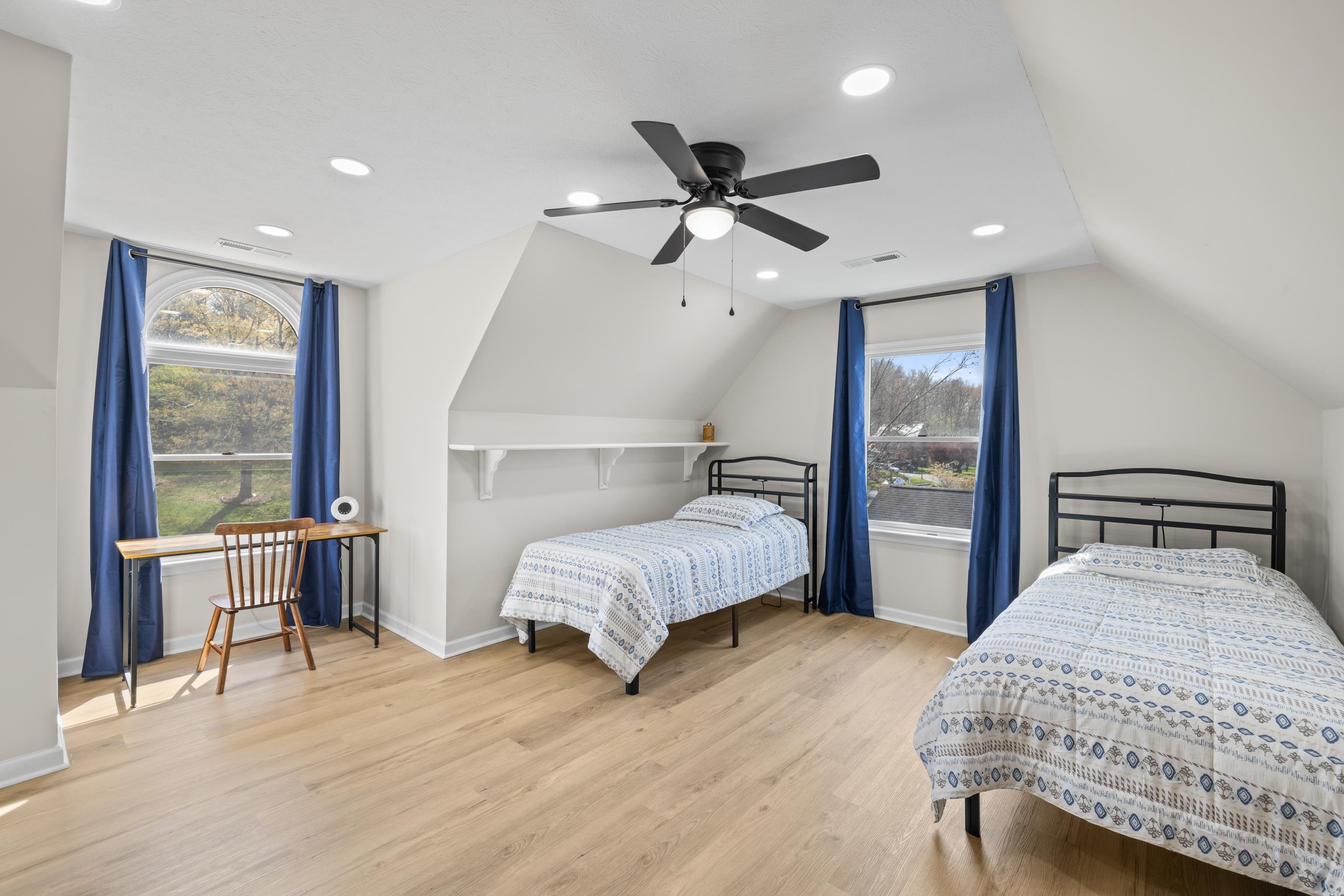 206 WILDWOOD DR, BRIDGEWATER, Virginia 22812, 4 Bedrooms Bedrooms, ,3 BathroomsBathrooms,Residential,206 WILDWOOD DR,675358 MLS # 675358