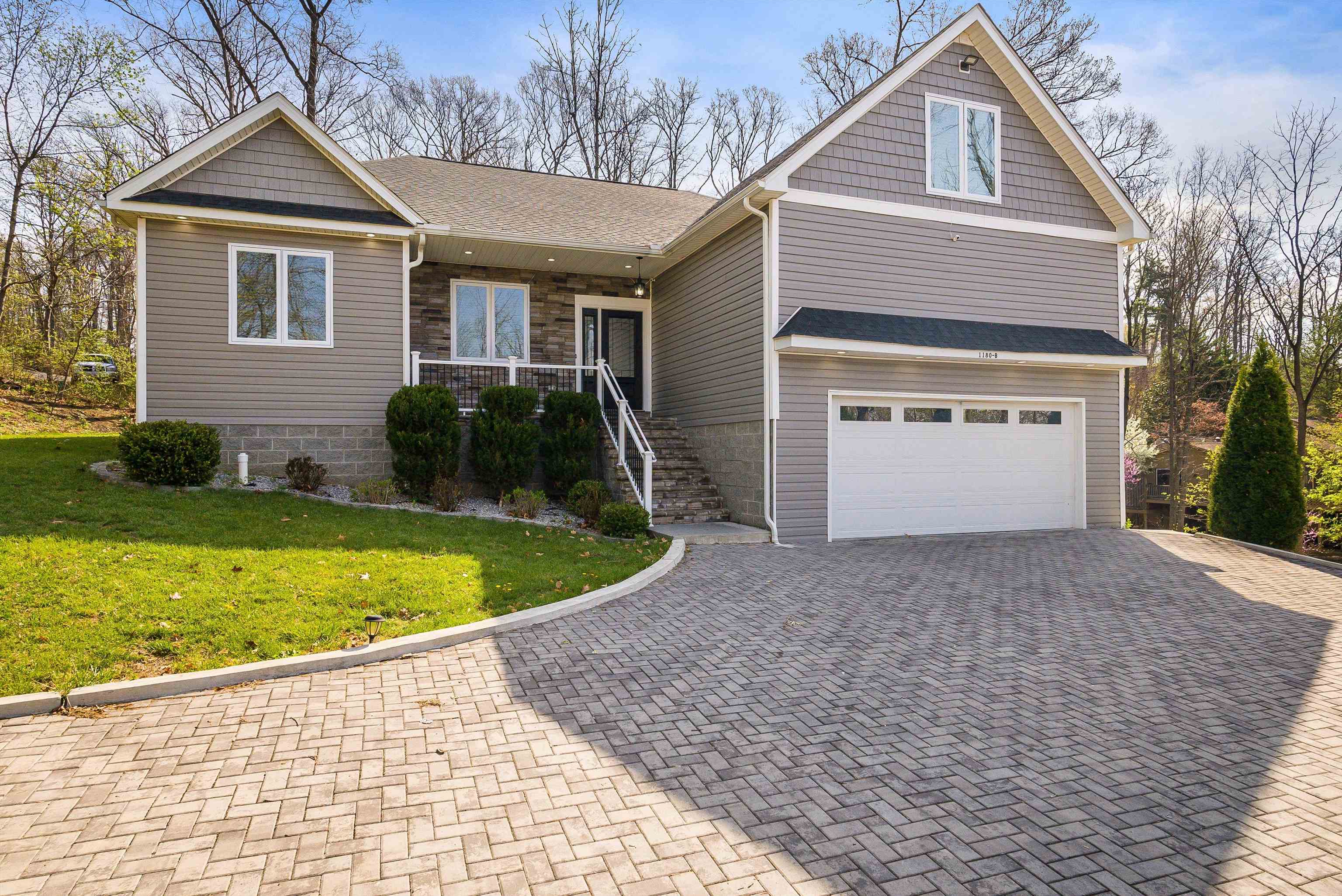 1180 B NELSON DR, HARRISONBURG, Virginia 22801, 3 Bedrooms Bedrooms, ,2 BathroomsBathrooms,Residential,1180 B NELSON DR,675359 MLS # 675359