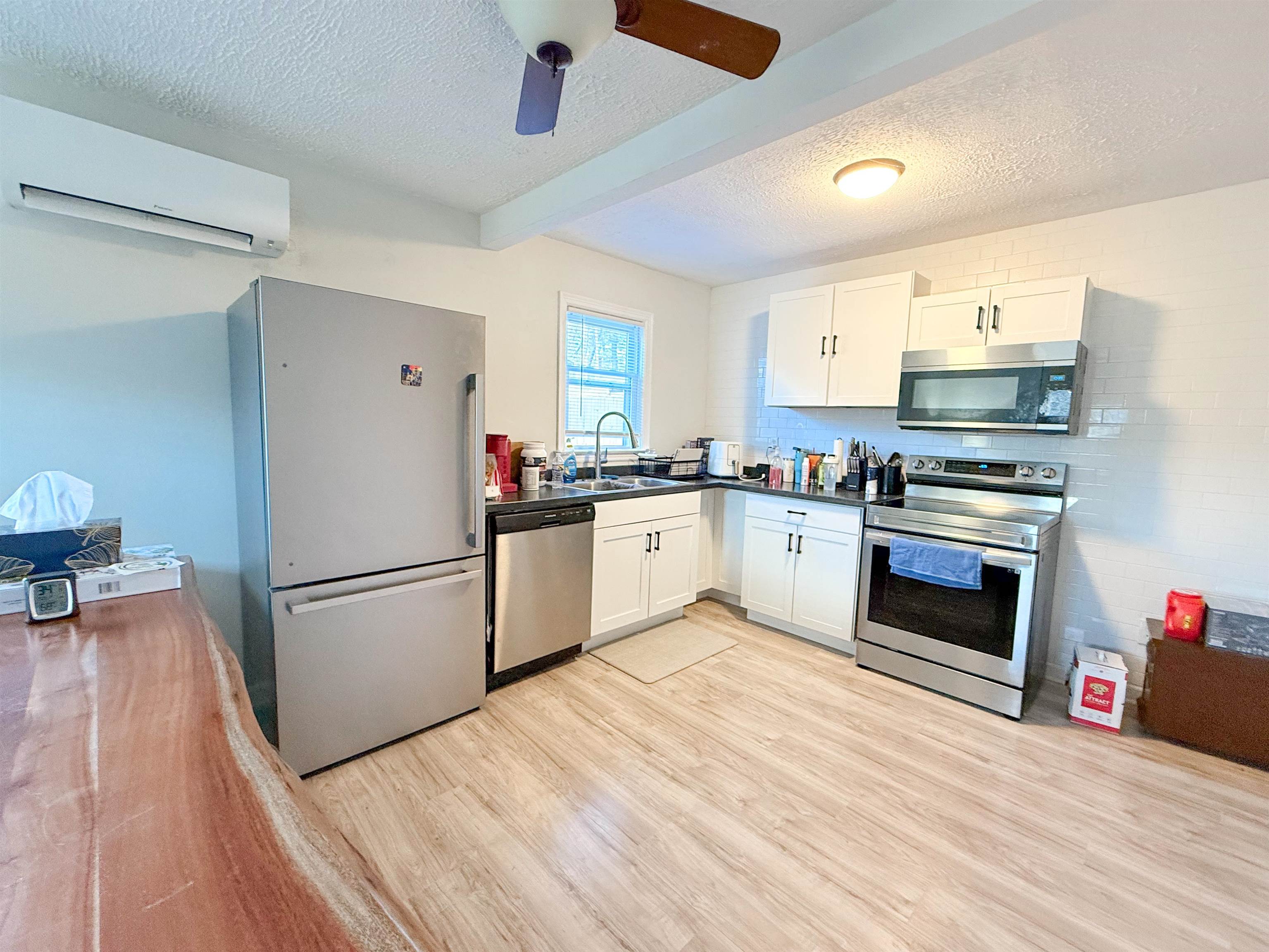 1621 BRANDON AVE, ROANOKE, Virginia 24015, ,Residential,1621 BRANDON AVE,672197 MLS # 672197