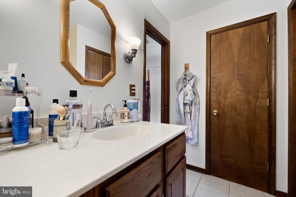 19050 MONTEITH FARM RD, GORDONSVILLE, Virginia 22942, 4 Bedrooms Bedrooms, ,2 BathroomsBathrooms,Residential,19050 MONTEITH FARM RD,VAOR2013712 MLS # VAOR2013712