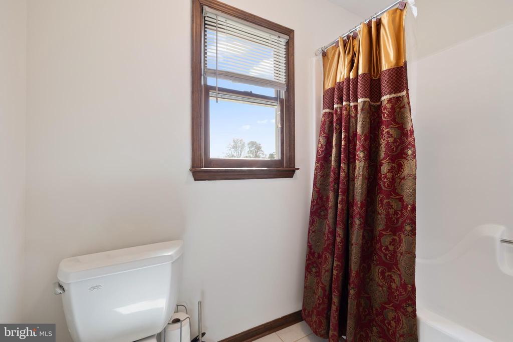 19050 MONTEITH FARM RD, GORDONSVILLE, Virginia 22942, 4 Bedrooms Bedrooms, ,2 BathroomsBathrooms,Residential,19050 MONTEITH FARM RD,VAOR2013712 MLS # VAOR2013712