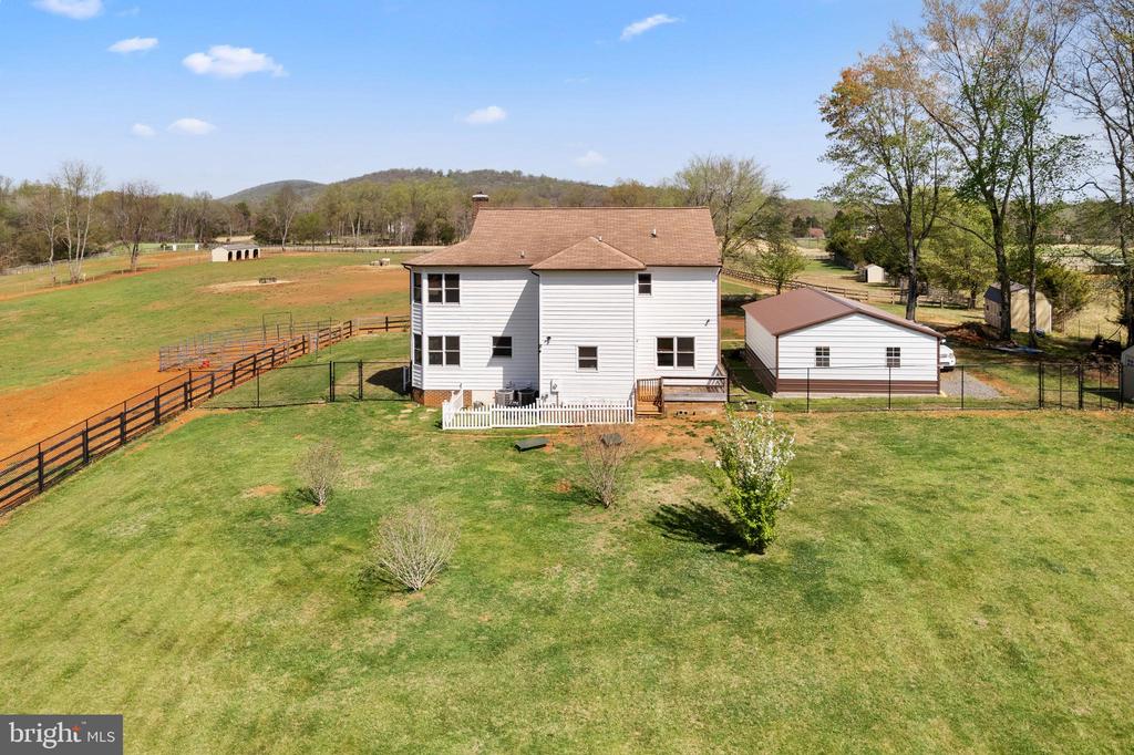 19050 MONTEITH FARM RD, GORDONSVILLE, Virginia 22942, 4 Bedrooms Bedrooms, ,2 BathroomsBathrooms,Residential,19050 MONTEITH FARM RD,VAOR2013712 MLS # VAOR2013712