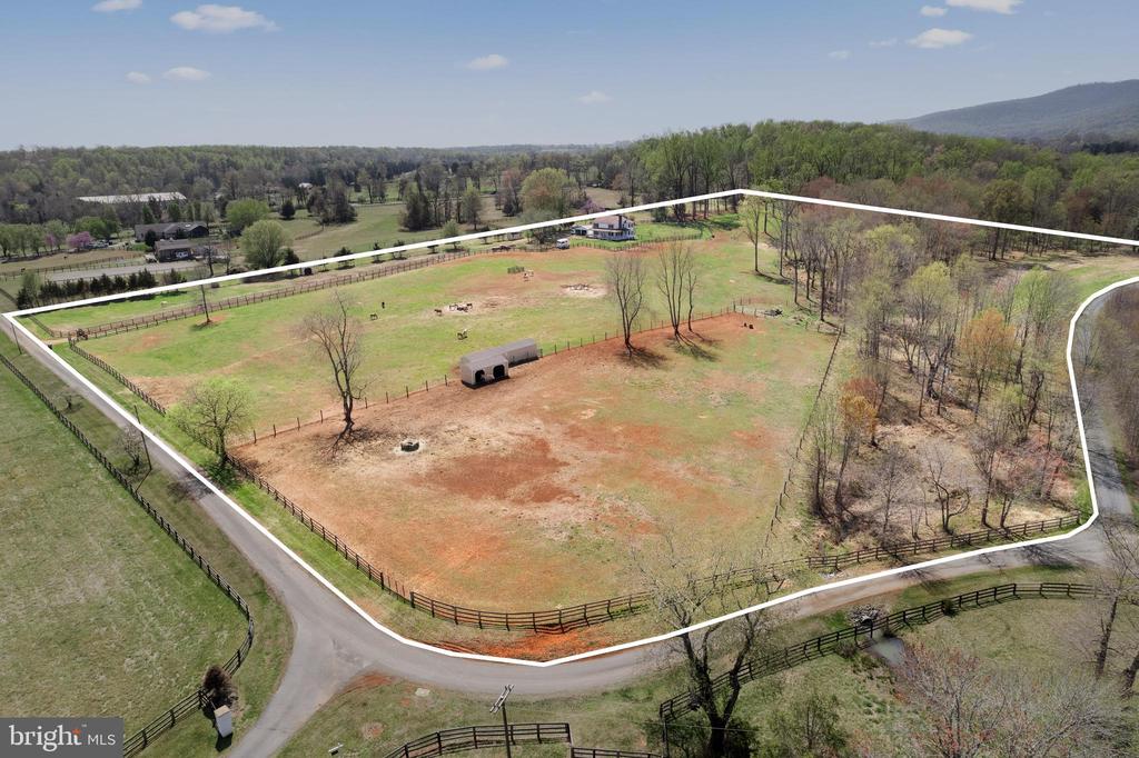 19050 MONTEITH FARM RD, GORDONSVILLE, Virginia 22942, 4 Bedrooms Bedrooms, ,2 BathroomsBathrooms,Residential,19050 MONTEITH FARM RD,VAOR2013712 MLS # VAOR2013712