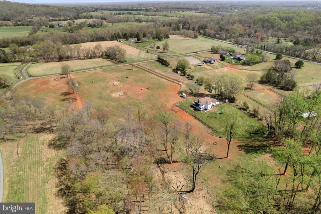 19050 MONTEITH FARM RD, GORDONSVILLE, Virginia 22942, 4 Bedrooms Bedrooms, ,2 BathroomsBathrooms,Residential,19050 MONTEITH FARM RD,VAOR2013712 MLS # VAOR2013712