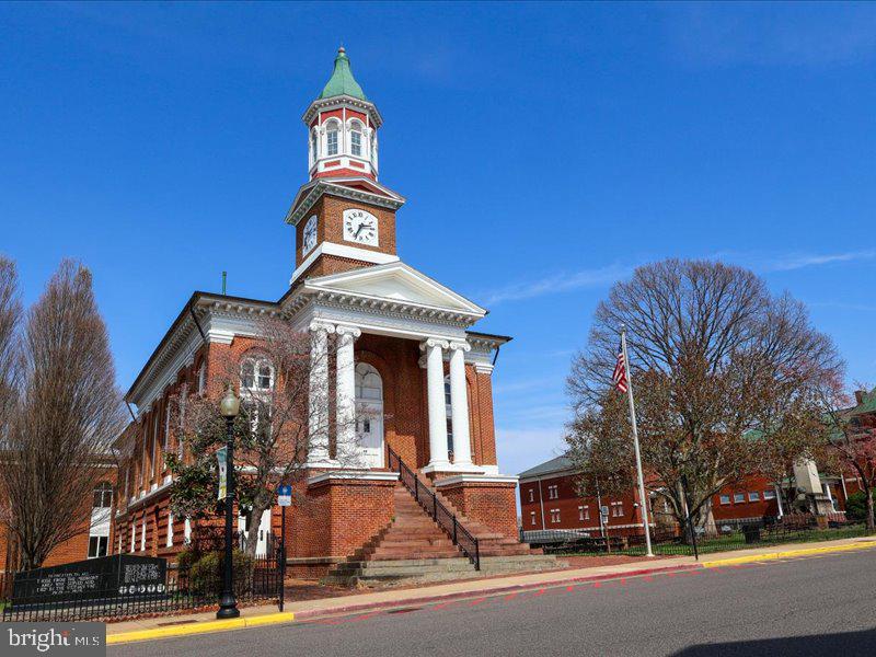 712 S BLUE RIDGE AVE, CULPEPER, Virginia 22701, 4 Bedrooms Bedrooms, ,3 BathroomsBathrooms,Residential,712 S BLUE RIDGE AVE,VACU2013090 MLS # VACU2013090