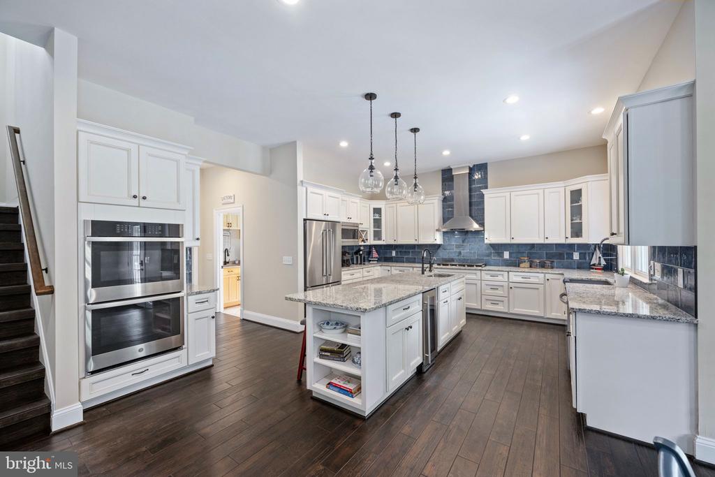 11004 SHERIDAN DR, SPOTSYLVANIA, Virginia 22551, 5 Bedrooms Bedrooms, ,5 BathroomsBathrooms,Residential,11004 SHERIDAN DR,VASP2040266 MLS # VASP2040266