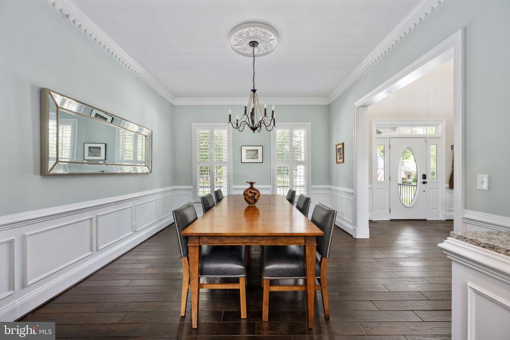 11004 SHERIDAN DR, SPOTSYLVANIA, Virginia 22551, 5 Bedrooms Bedrooms, ,5 BathroomsBathrooms,Residential,11004 SHERIDAN DR,VASP2040266 MLS # VASP2040266