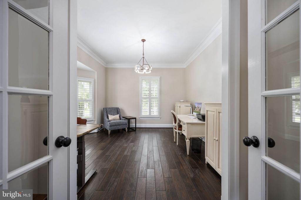 11004 SHERIDAN DR, SPOTSYLVANIA, Virginia 22551, 5 Bedrooms Bedrooms, ,5 BathroomsBathrooms,Residential,11004 SHERIDAN DR,VASP2040266 MLS # VASP2040266