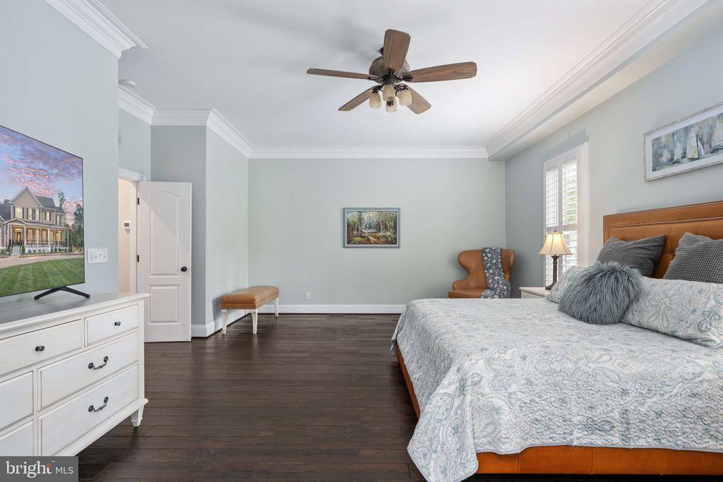 11004 SHERIDAN DR, SPOTSYLVANIA, Virginia 22551, 5 Bedrooms Bedrooms, ,5 BathroomsBathrooms,Residential,11004 SHERIDAN DR,VASP2040266 MLS # VASP2040266