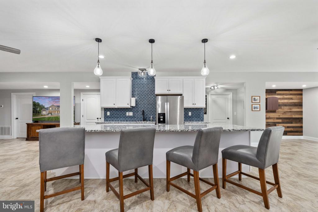 11004 SHERIDAN DR, SPOTSYLVANIA, Virginia 22551, 5 Bedrooms Bedrooms, ,5 BathroomsBathrooms,Residential,11004 SHERIDAN DR,VASP2040266 MLS # VASP2040266