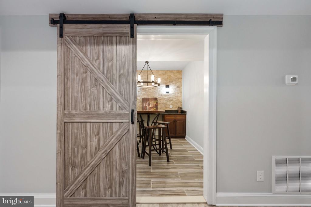 11004 SHERIDAN DR, SPOTSYLVANIA, Virginia 22551, 5 Bedrooms Bedrooms, ,5 BathroomsBathrooms,Residential,11004 SHERIDAN DR,VASP2040266 MLS # VASP2040266