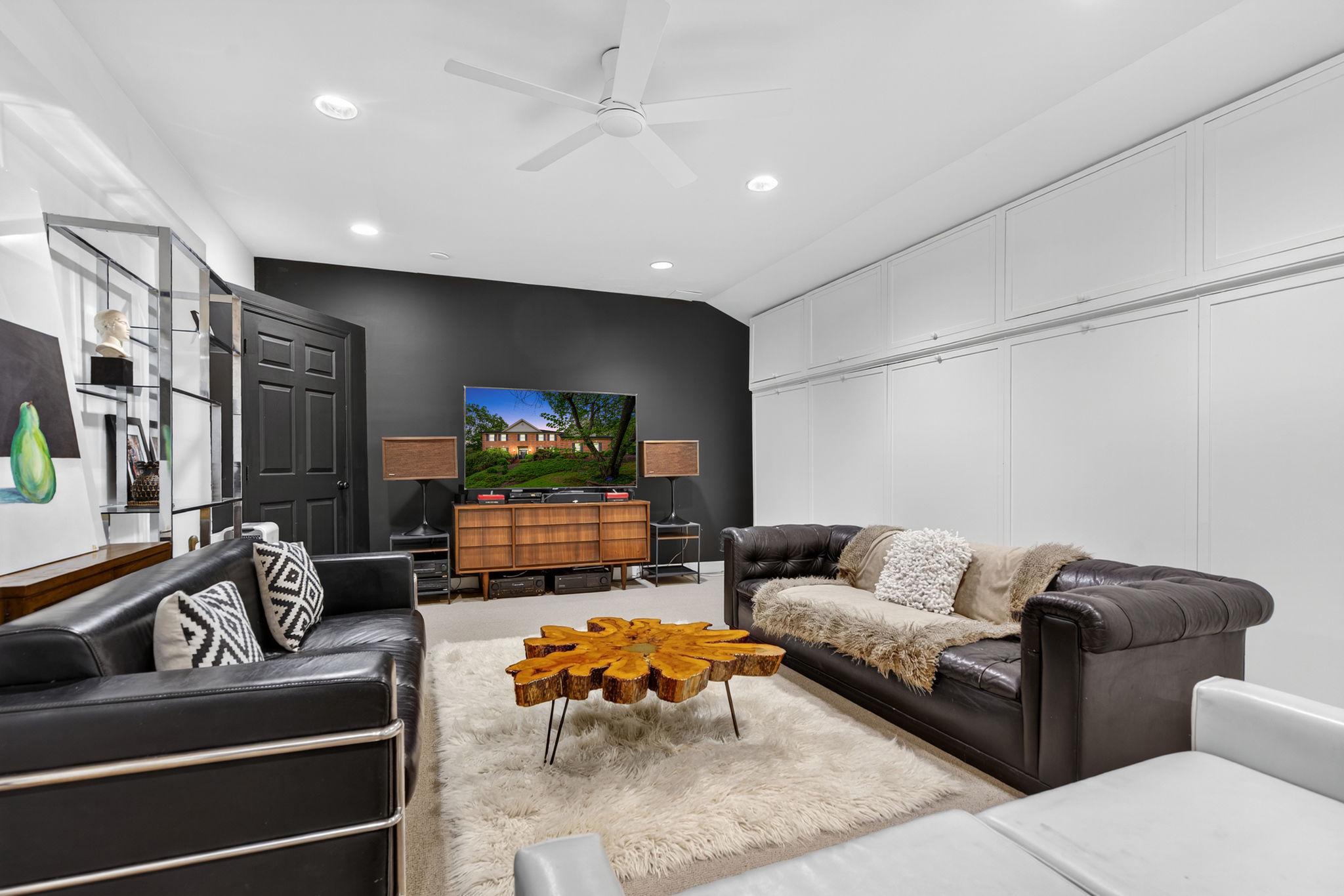 7534 CANNONEER CT E, WARRENTON, Virginia 20186, 6 Bedrooms Bedrooms, ,4 BathroomsBathrooms,Residential,7534 CANNONEER CT E,VAFQ2021306 MLS # VAFQ2021306 7534 CANNONEER CT E, WARRENTON, Virginia 20186, 6 Bedrooms Bedrooms, ,4 BathroomsBathrooms,Residential,7534 CANNONEER CT E,VAFQ2021306 MLS # VAFQ2021306