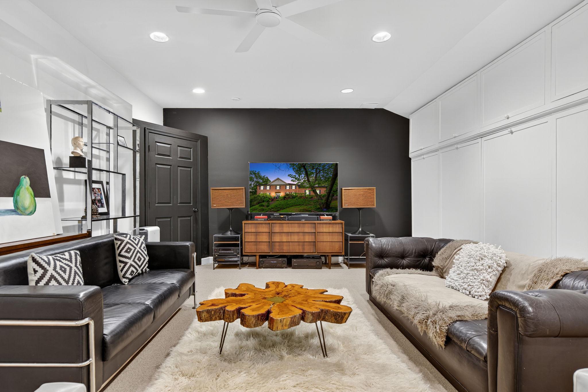 7534 CANNONEER CT E, WARRENTON, Virginia 20186, 6 Bedrooms Bedrooms, ,4 BathroomsBathrooms,Residential,7534 CANNONEER CT E,VAFQ2021306 MLS # VAFQ2021306 7534 CANNONEER CT E, WARRENTON, Virginia 20186, 6 Bedrooms Bedrooms, ,4 BathroomsBathrooms,Residential,7534 CANNONEER CT E,VAFQ2021306 MLS # VAFQ2021306