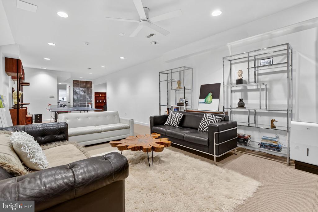 7534 CANNONEER CT E, WARRENTON, Virginia 20186, 6 Bedrooms Bedrooms, ,4 BathroomsBathrooms,Residential,7534 CANNONEER CT E,VAFQ2021306 MLS # VAFQ2021306 7534 CANNONEER CT E, WARRENTON, Virginia 20186, 6 Bedrooms Bedrooms, ,4 BathroomsBathrooms,Residential,7534 CANNONEER CT E,VAFQ2021306 MLS # VAFQ2021306