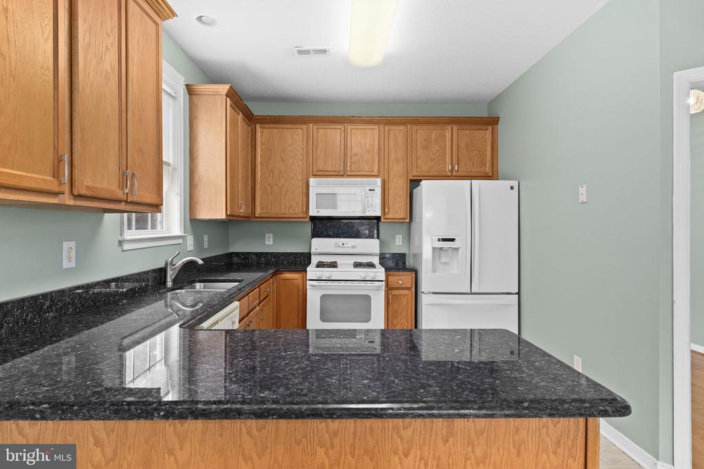 6611 TWIN CEDARS CT, FREDERICKSBURG, Virginia 22407, 3 Bedrooms Bedrooms, ,2 BathroomsBathrooms,Residential,6611 TWIN CEDARS CT,VASP2040658 MLS # VASP2040658