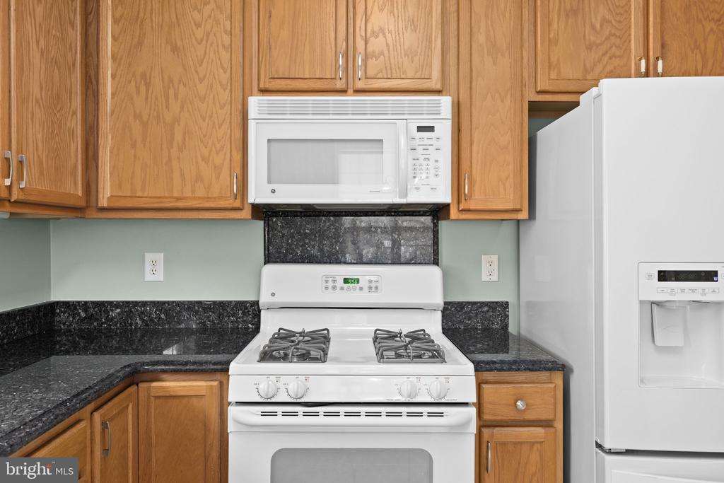 6611 TWIN CEDARS CT, FREDERICKSBURG, Virginia 22407, 3 Bedrooms Bedrooms, ,2 BathroomsBathrooms,Residential,6611 TWIN CEDARS CT,VASP2040658 MLS # VASP2040658