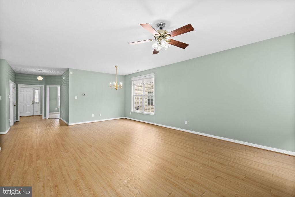 6611 TWIN CEDARS CT, FREDERICKSBURG, Virginia 22407, 3 Bedrooms Bedrooms, ,2 BathroomsBathrooms,Residential,6611 TWIN CEDARS CT,VASP2040658 MLS # VASP2040658