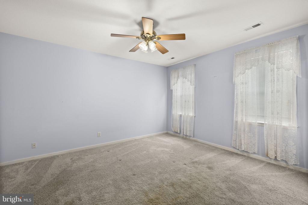 6611 TWIN CEDARS CT, FREDERICKSBURG, Virginia 22407, 3 Bedrooms Bedrooms, ,2 BathroomsBathrooms,Residential,6611 TWIN CEDARS CT,VASP2040658 MLS # VASP2040658