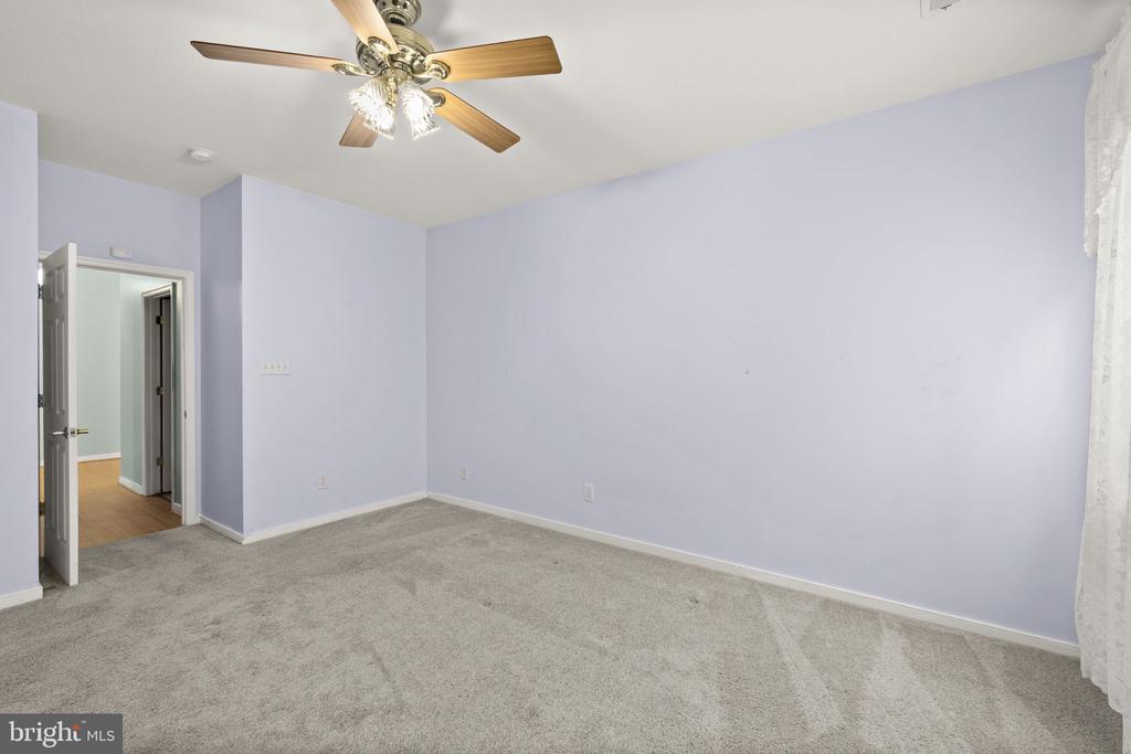 6611 TWIN CEDARS CT, FREDERICKSBURG, Virginia 22407, 3 Bedrooms Bedrooms, ,2 BathroomsBathrooms,Residential,6611 TWIN CEDARS CT,VASP2040658 MLS # VASP2040658