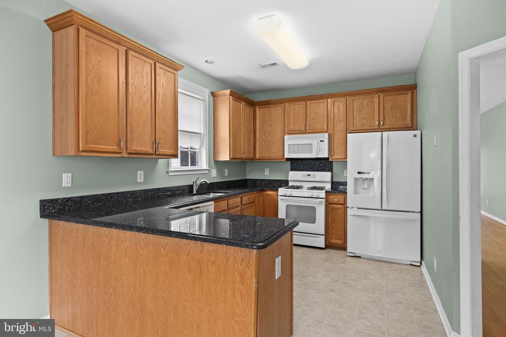 6611 TWIN CEDARS CT, FREDERICKSBURG, Virginia 22407, 3 Bedrooms Bedrooms, ,2 BathroomsBathrooms,Residential,6611 TWIN CEDARS CT,VASP2040658 MLS # VASP2040658