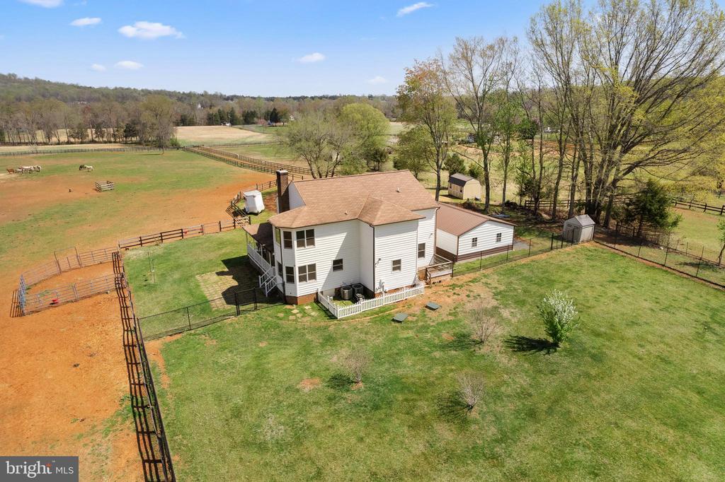 19050 MONTEITH FARM RD, GORDONSVILLE, Virginia 22942, 4 Bedrooms Bedrooms, ,2 BathroomsBathrooms,Residential,19050 MONTEITH FARM RD,VAOR2013714 MLS # VAOR2013714