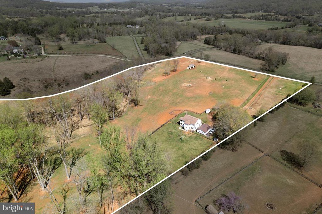 19050 MONTEITH FARM RD, GORDONSVILLE, Virginia 22942, 4 Bedrooms Bedrooms, ,2 BathroomsBathrooms,Residential,19050 MONTEITH FARM RD,VAOR2013714 MLS # VAOR2013714