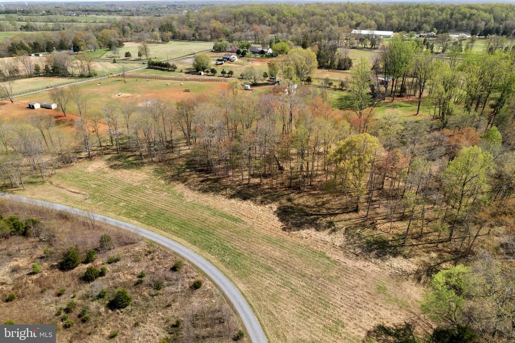 19050 MONTEITH FARM RD, GORDONSVILLE, Virginia 22942, 4 Bedrooms Bedrooms, ,2 BathroomsBathrooms,Residential,19050 MONTEITH FARM RD,VAOR2013714 MLS # VAOR2013714